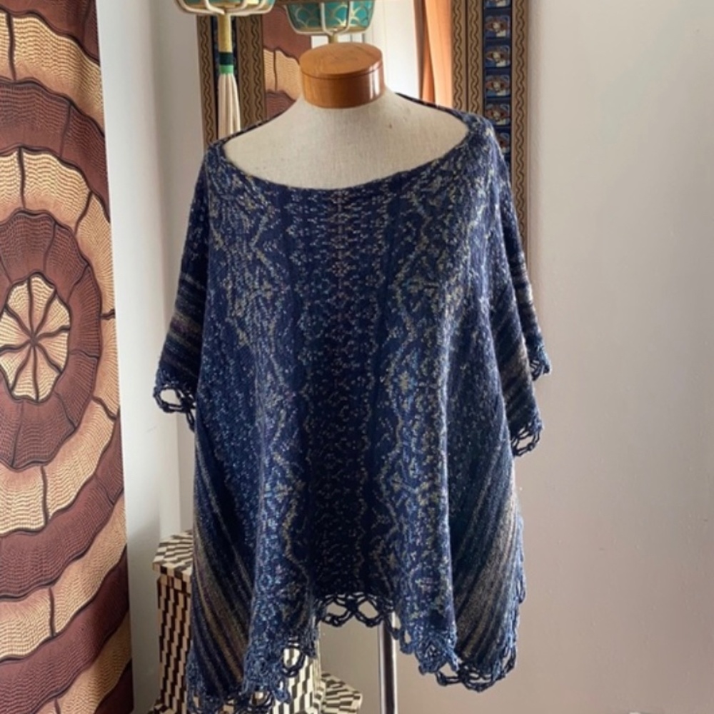 Free People Poncho- SZ S - Fits most sizes